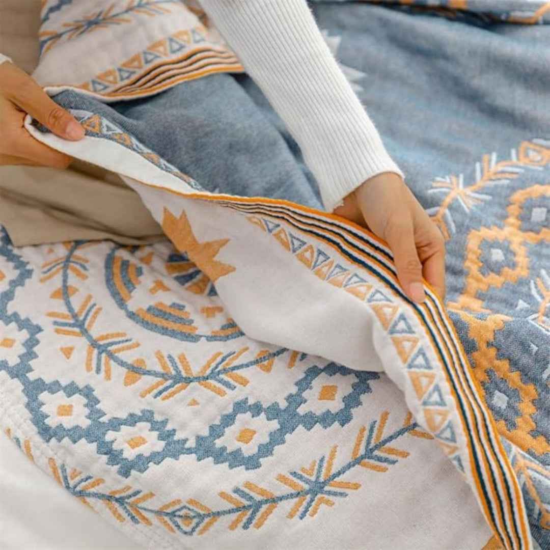 Elira Lightweight Knitted Throw Blanket – Cozy Decorative Boho Home Accent