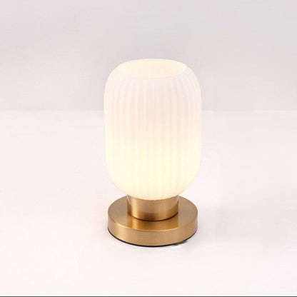 Hirel Modern Bedside Table Lamp – Sleek Design for Elegant Bedroom Lighting