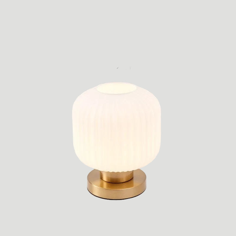 Hirel Modern Bedside Table Lamp – Sleek Design for Elegant Bedroom Lighting