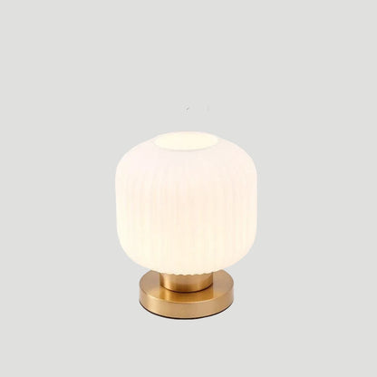 Hirel Modern Bedside Table Lamp – Sleek Design for Elegant Bedroom Lighting