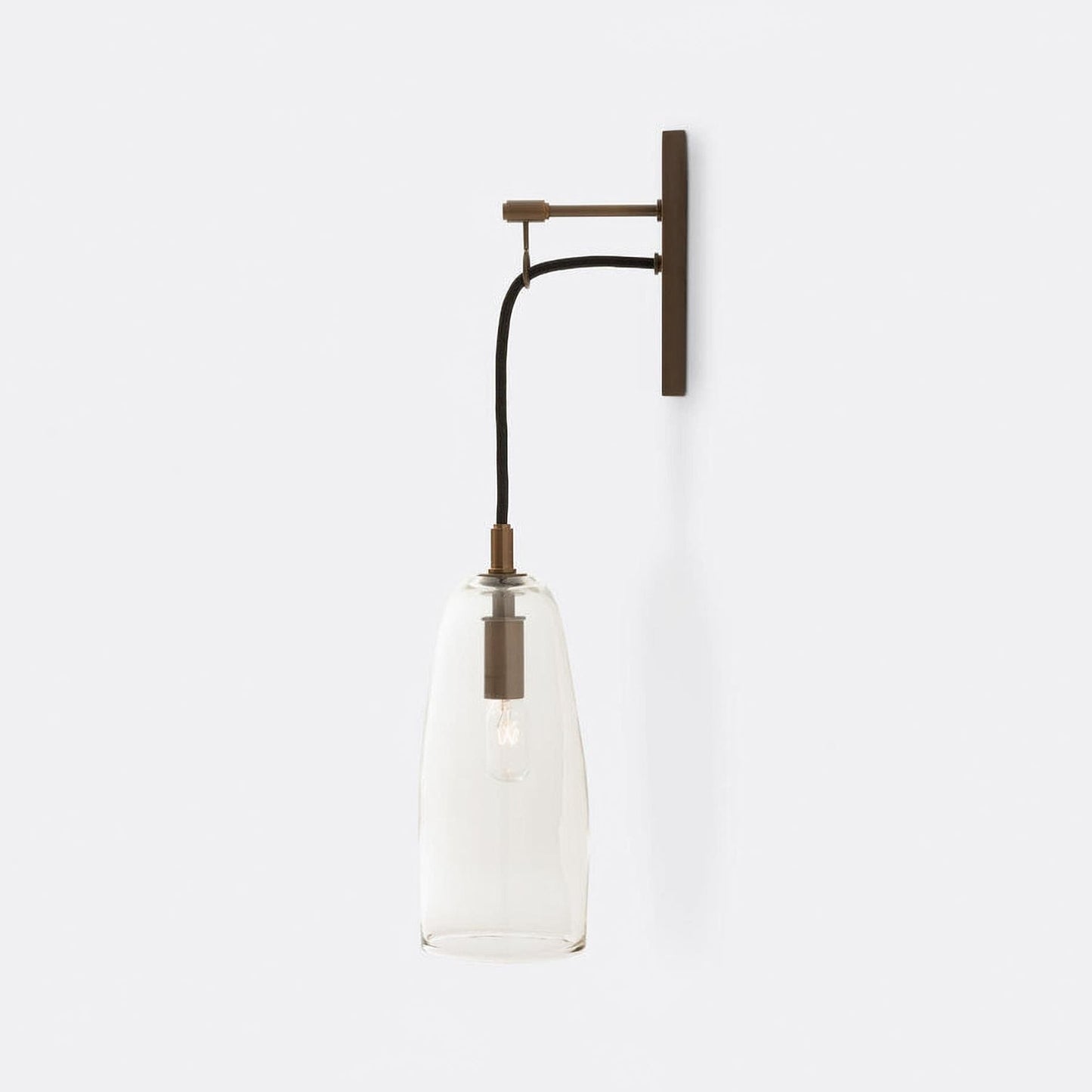 Rovaro Modern Brass Wall Sconce – Sleek Design for Elegant Indoor Lighting