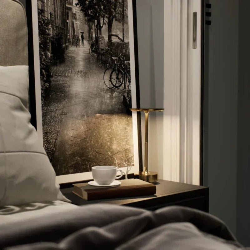 Harmon Wireless Table Lamp – Modern Design for Elegant Home Lighting