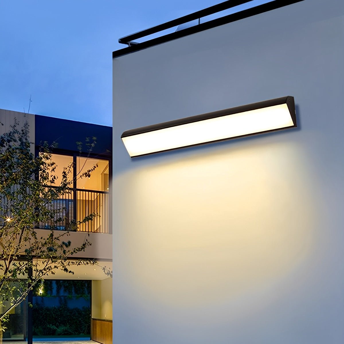 Linia Modern Outdoor Wall Light – Sleek LED Fixture for Enhanced Ambiance