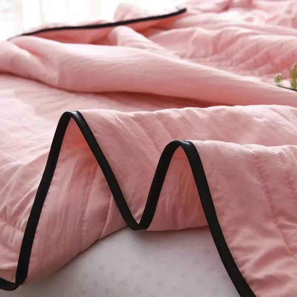 AeroCool Summer Blanket – Lightweight Breathable Comfort for Warm Night Sleep