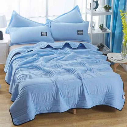 AeroCool Summer Blanket – Lightweight Breathable Comfort for Warm Night Sleep