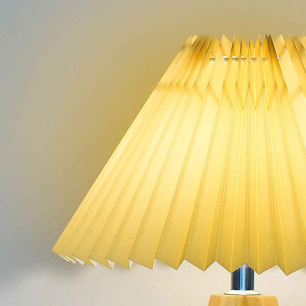 Mushroom Pleat Table Lamp with LED for Cosy Interiors